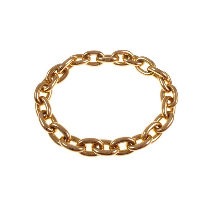 18ct gold large tracelink bracelet by Chaumet, the bold oval links of heavy gauge | MasterArt